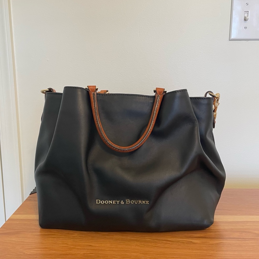 Dooney & Burke Black shoulder bag